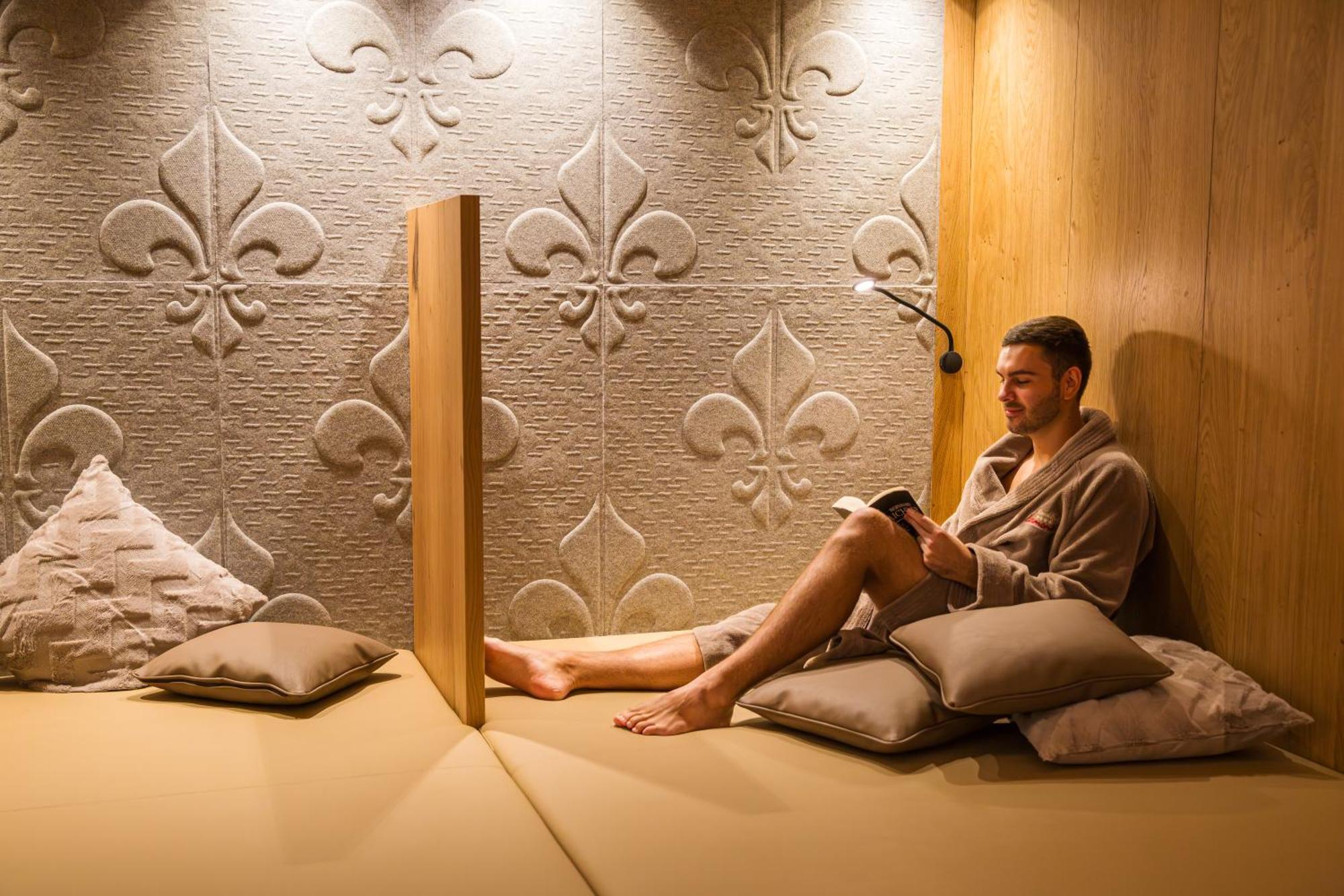 Ferienschloessl Harmonie Hotel Holzgau Ngoại thất bức ảnh