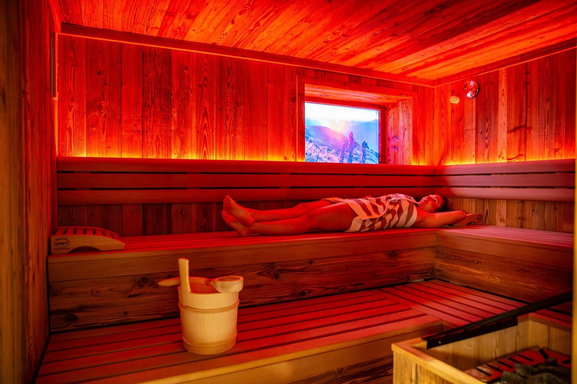 Ferienschloessl Harmonie Hotel Holzgau Ngoại thất bức ảnh