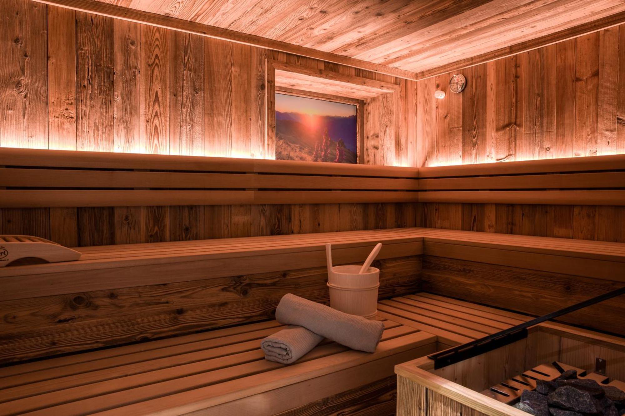 Ferienschloessl Harmonie Hotel Holzgau Ngoại thất bức ảnh