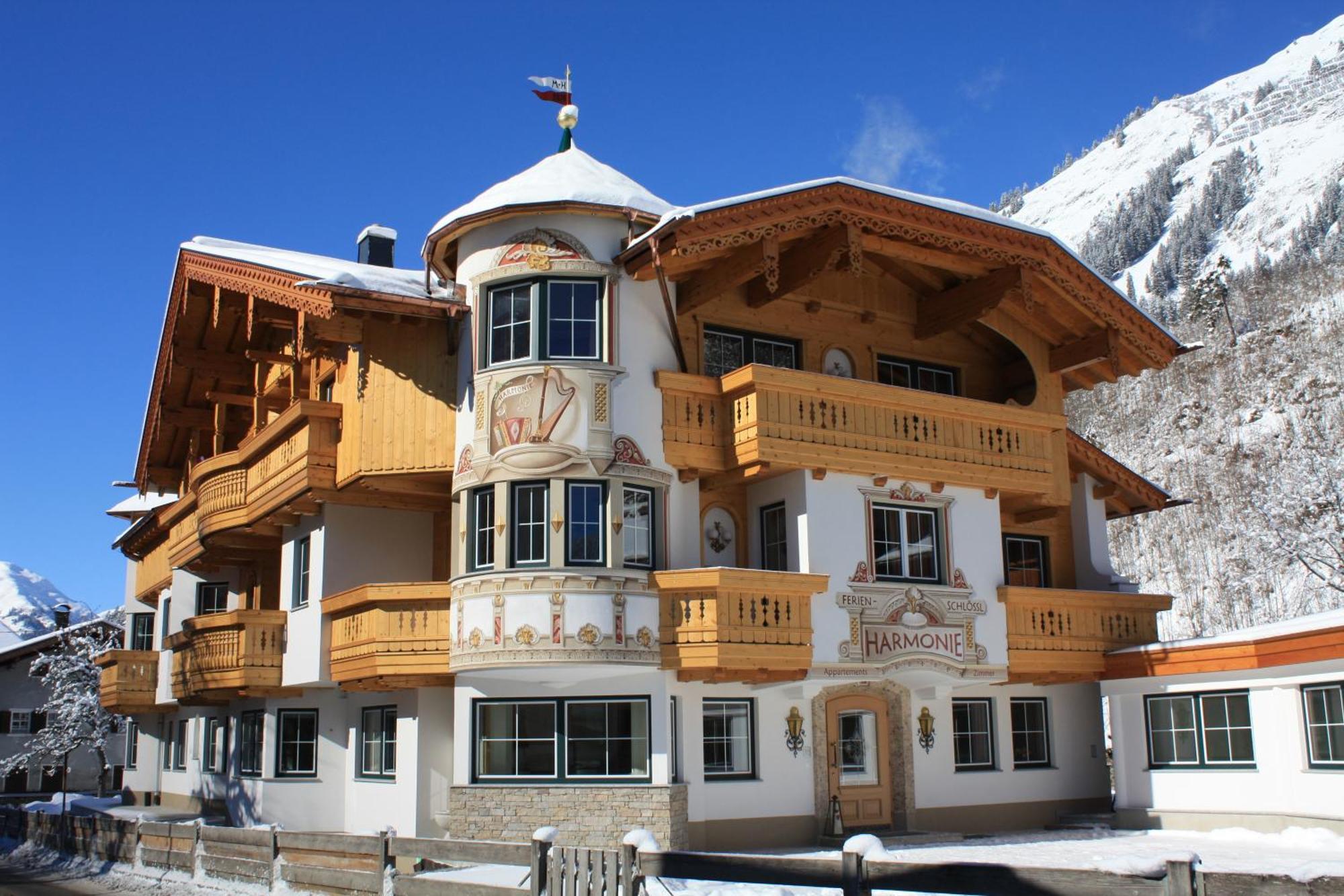 Ferienschloessl Harmonie Hotel Holzgau Ngoại thất bức ảnh